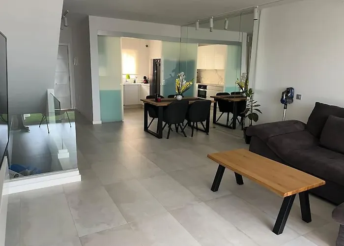 De Lujo Con Piscina Y Vistas Al Mar Ferienhaus